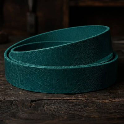 Bande de cuir Buffalo - Handwax - 3,5-4mm, 140cm, 33/38mm - Turquoise – CraftPoint