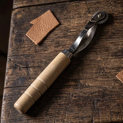 Molette à marquer simple avec manche en bois – CraftPoint